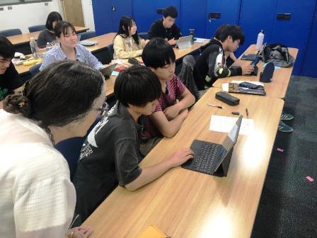 2023.08.30 (12) Class 2 Oral Presentation 次回の発表に向けて準備.jpg