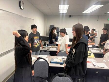 2025.07.10 (1) Oral Presentation ジェスチャーでAction Verbs.jpg