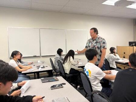 2026.06.2602 (3) Test Strategies・Weekly Quiz担当 Adam先生.jpg