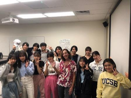 2023.09.19 (14) Class 1 Listening & Speaking Stephanie先生ありがとうございました！.jpg