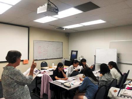 2019.07.29 (15) Grammar Fluency 未来表現の正しい使い方についてたくさん説明を受けました.JPG