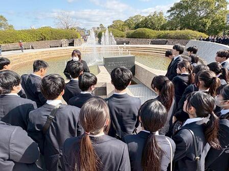 16平和の泉を見学しました.jpeg