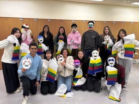 1. 韓国の伝統仮面作り（中）.jpeg