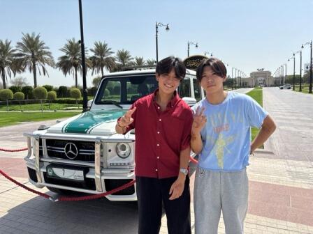 05 総理大臣の宮殿にパトカーが（中）.jpeg