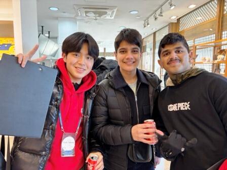 5. グループごとに見学しました（中）.jpeg