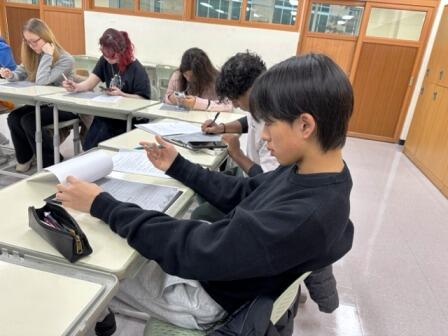 2. 昨日の活動を思い出しながらまとめます（中）.jpeg