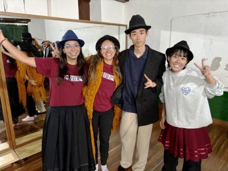 092501. 最後は衣装を着てダンス！.jpeg