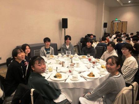 2024.02.20 (10) ホテルのBanquet Roomで夕食.jpg