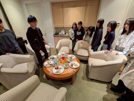 2026.02.21 (9) 夕食のコンセプトをプレゼンテーション.jpg