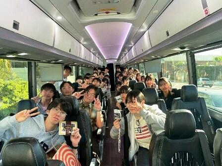 1027.03.02 (3) ロス観光を楽しんでいます（C）.jpg