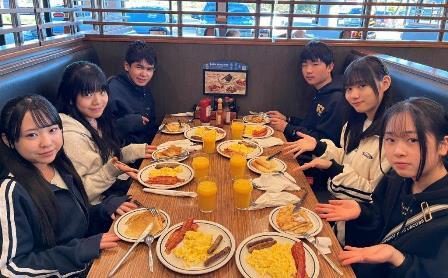 2024.02.27 (2)朝食もとってもゴージャス.jpg