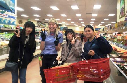 2024.02.24 (6) Trader Joe'sでお土産購入.jpg