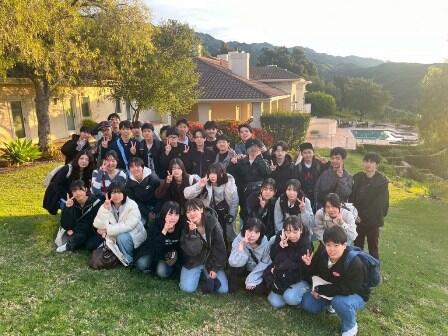 2026.02.23 (2) レジデンスでグループ写真（B）.jpg