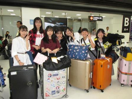 2019.8.8 成田空港で.JPG