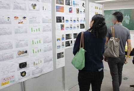 16理科一人一研究311展示.JPG