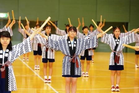 05中３ダンス.JPG