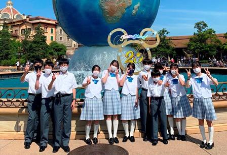 1泊遠足 中1はディズニーシーへ Yakumoニュース 八雲学園中学校高等学校